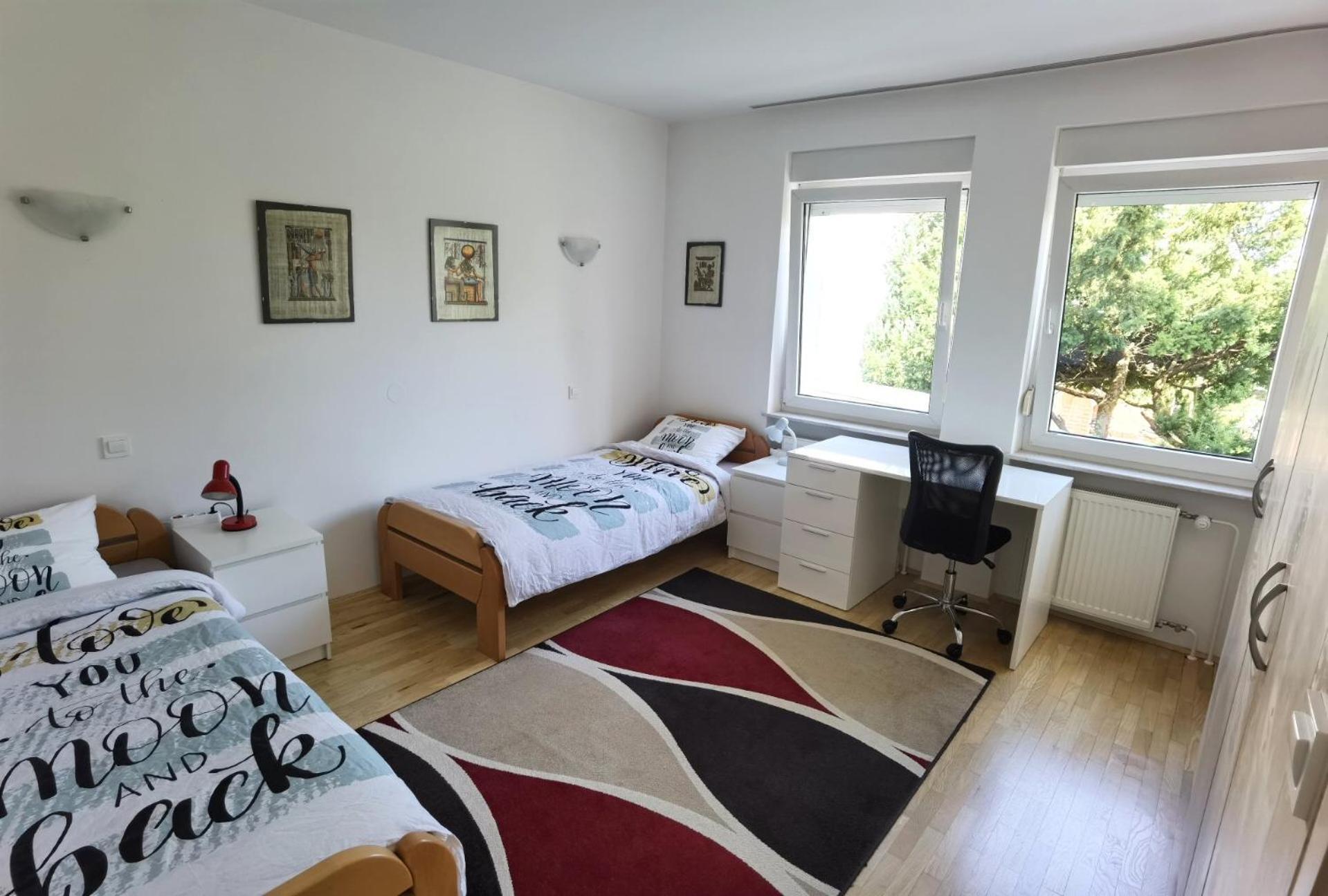 Comfortable For Long-term Apartment *